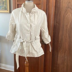 Ann Taylor loft white jacket coat Tie belt high collar size 8 lightweight